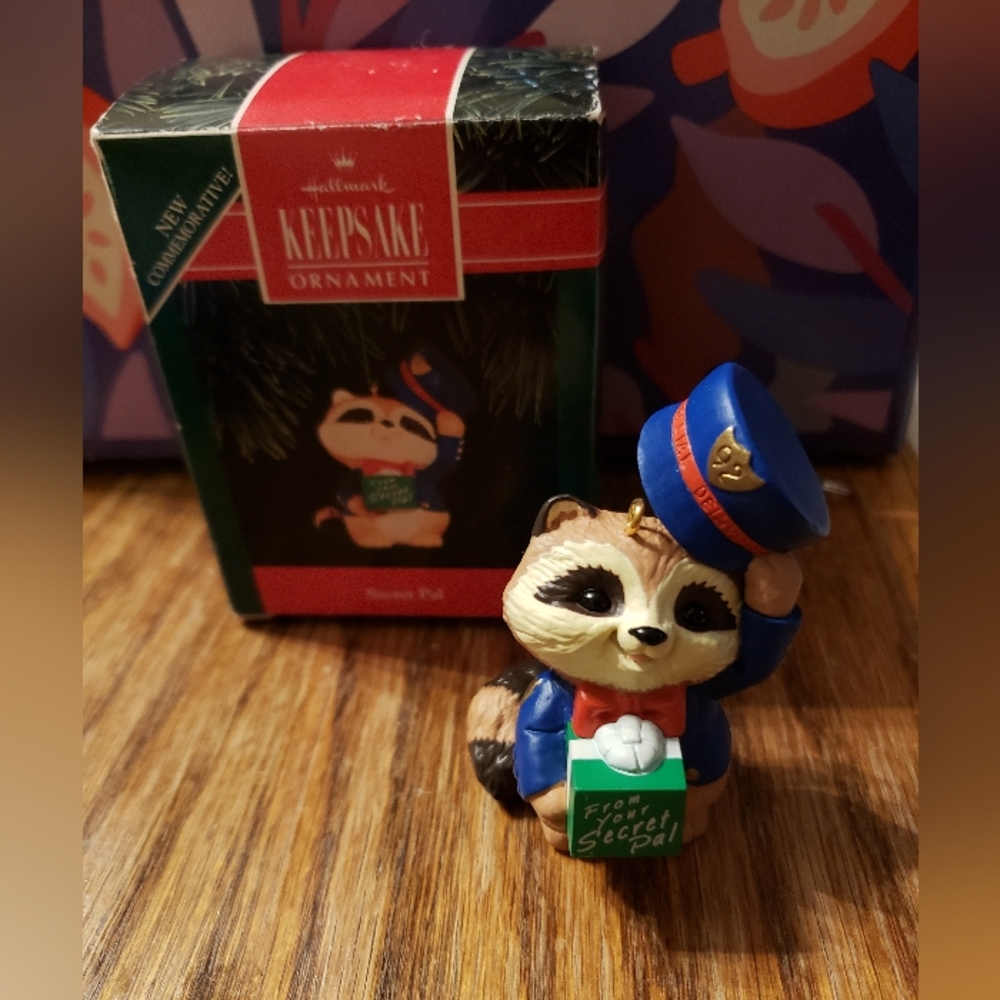 🦝🦝 2FOR20 SPECIAL PAL Hallmark Keepsake Ornament - Mysterious Postal Raccoon